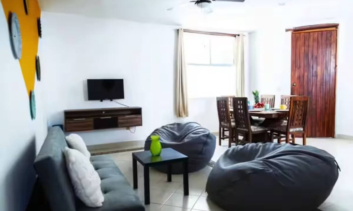 Gonzalo Guerrero Apartment | Lovely Oasis 2BR with 6 bed.