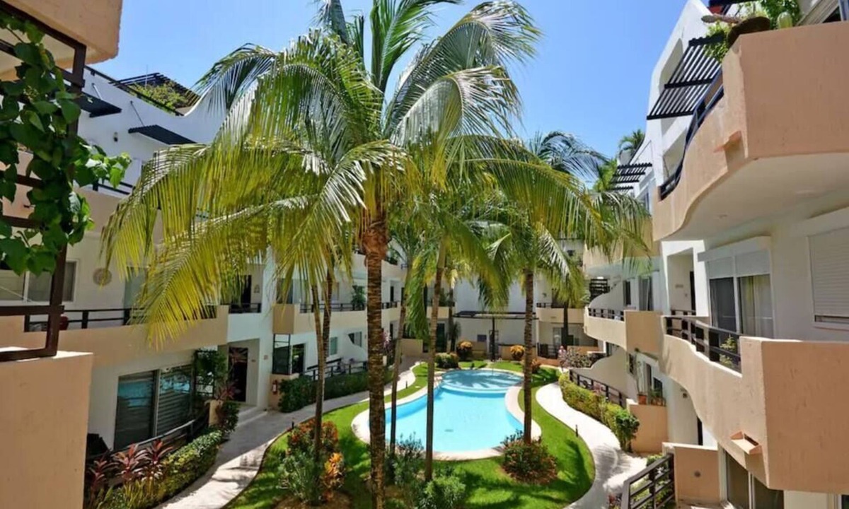 Gonzalo Guerrero Apartment | Lovely Penthouse, 24h security, great beds, ok for long term stays.