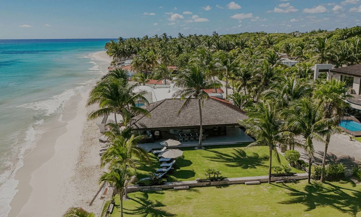 Playacar Fase I Villa | Luxurious 7-bedroom beachfront villa in Playa del Carmen