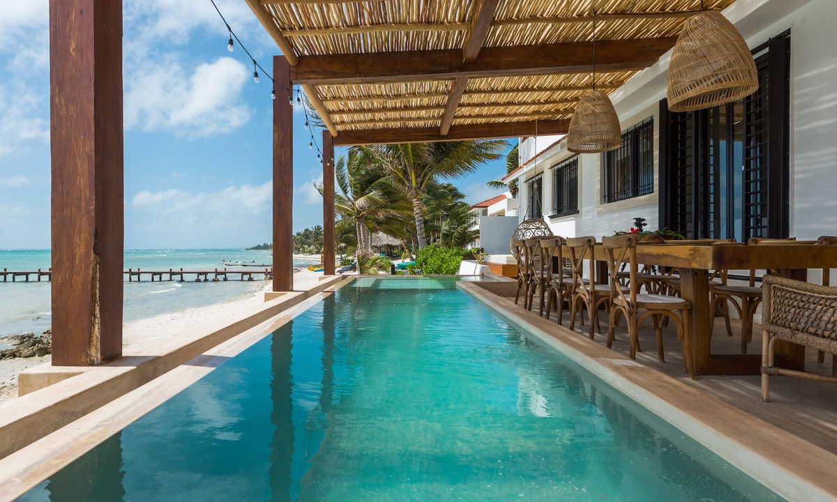 Soliman Bay Villa | LUXURY BEACHFRONT VILLA Includes 3 Pools, Wifi, Best Snorkeling & Kayaking Bay