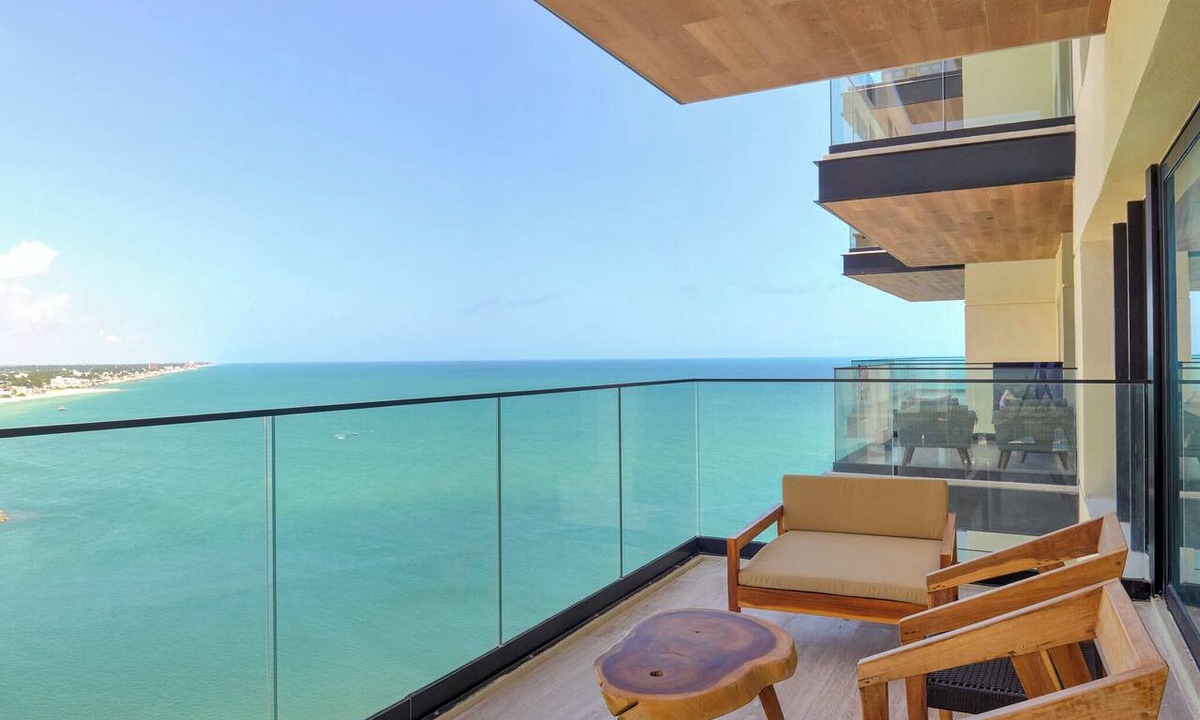 Progreso Municipality Apartment | Luxury Oceanfront Condo | Marina Resort | 3BR | Pools | Sleeps 10