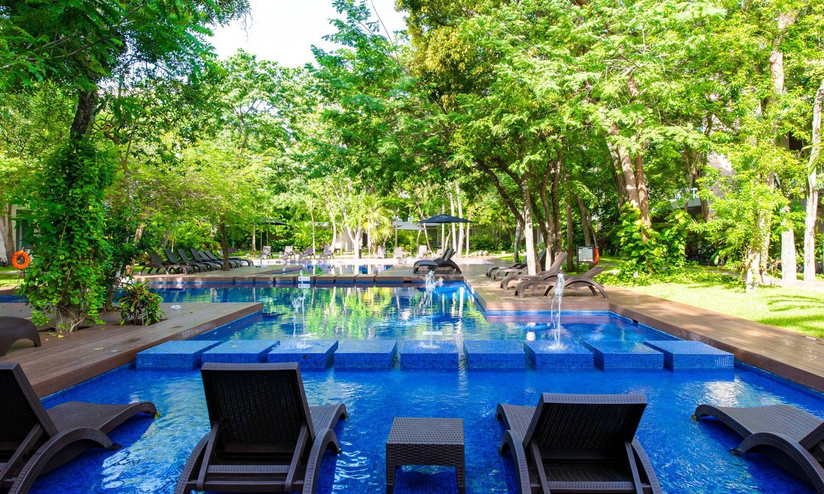 Playacar Condo | Luxury Penthouse Oasis - Private Jacuzzi, Solarium, 3 Bedrooms