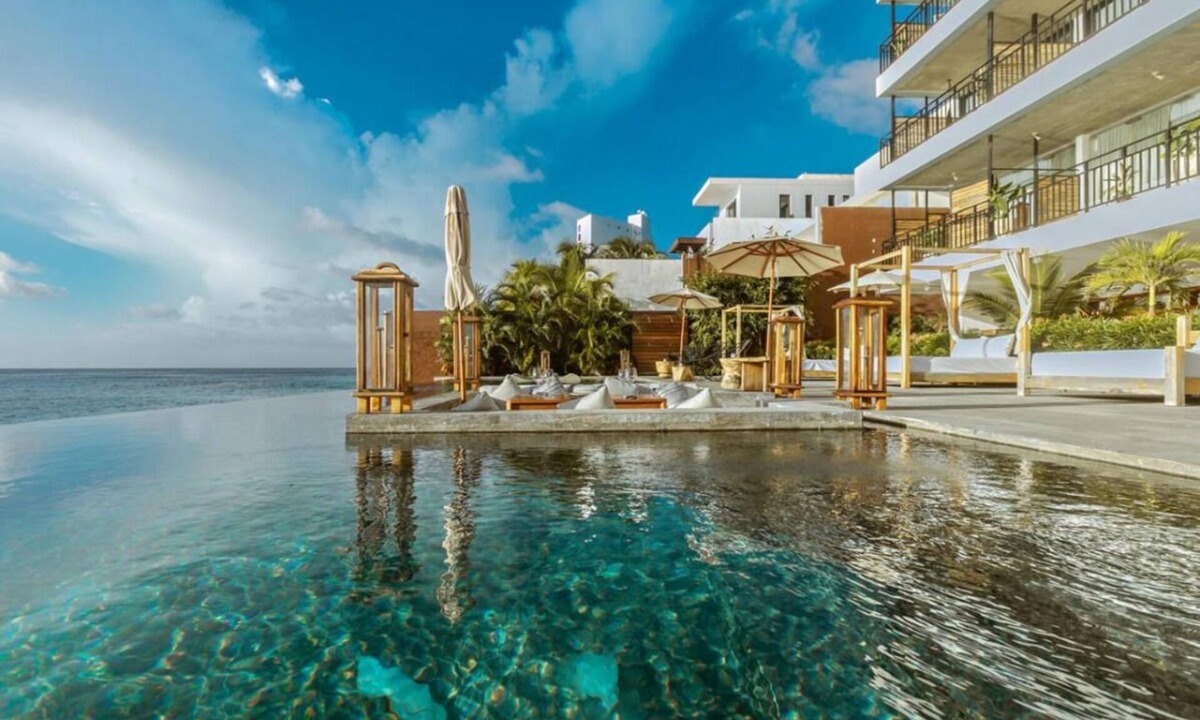 Zona Hotelera Norte House | Making The Best Memories Along The Way! Pool, Free Parking, Near Caletita Beach