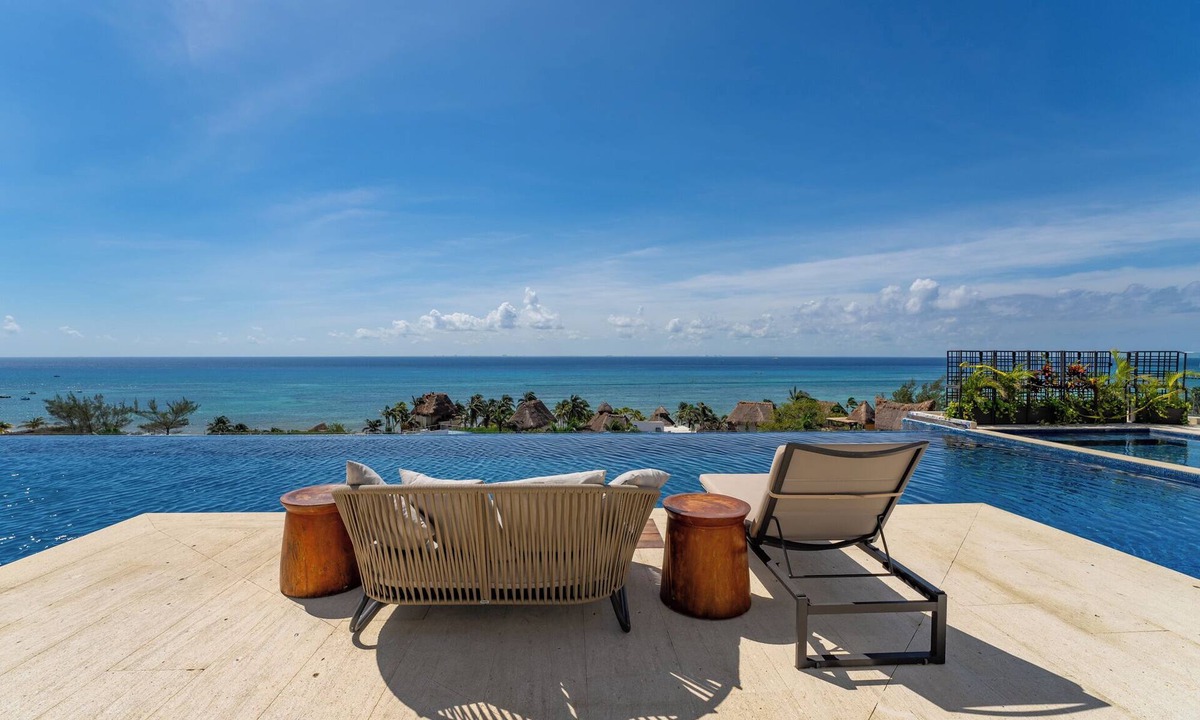 Zazil-ha Apartment | Marila brand new Best LOC & infiity sea view pool