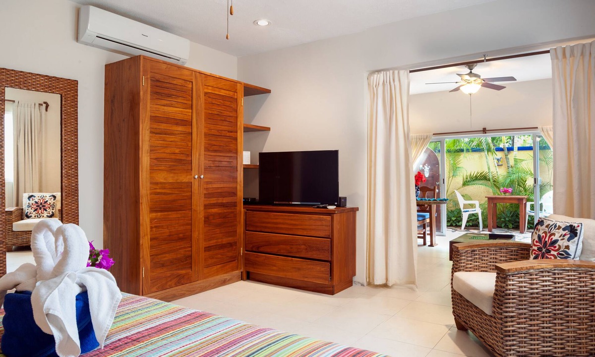 Puerto Morelos Apartment | Modern, comfortable, well-appointed apartment with private garden courtyard.