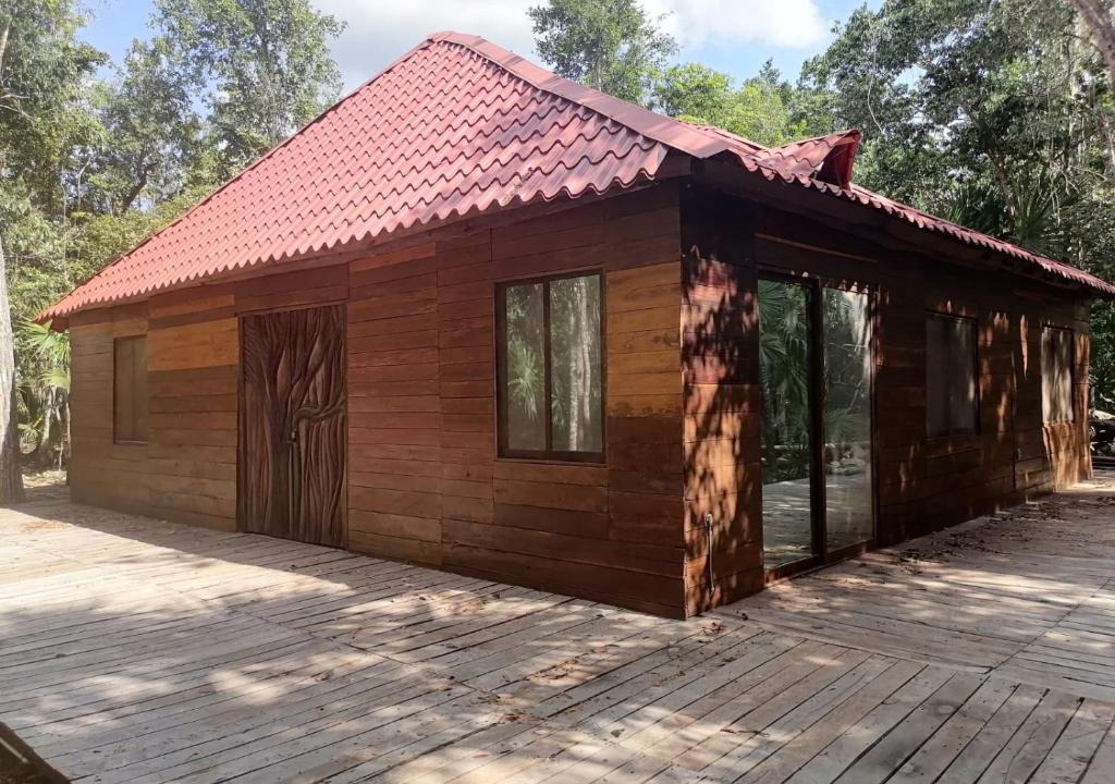 Leona Vicario House | Nagual Yoga Jungle Retreat @Route De Cenote