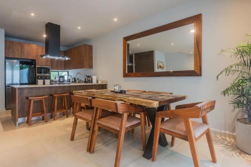 Puerto Juarez House | New House in Selvanova Coto 10, Playa del Carmen