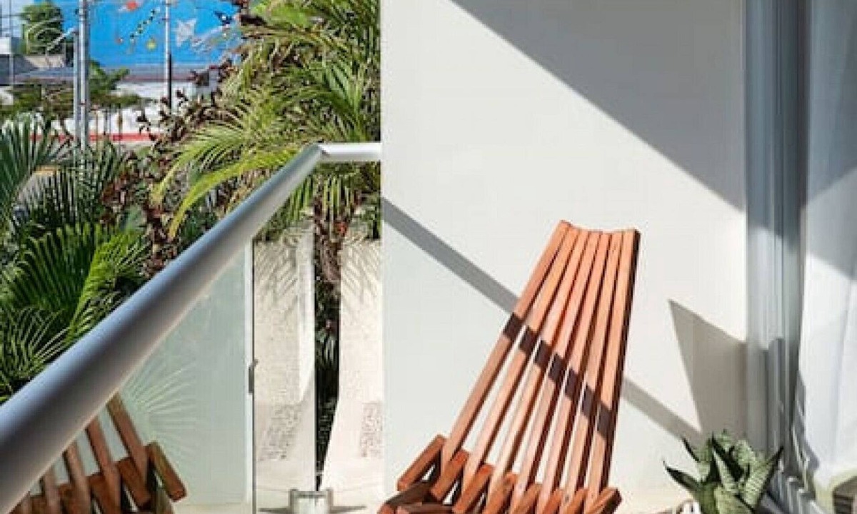 Luis Donaldo Colosio Apartment | Nomad's Haven: High-Speed Internet, Prime Location, Beachwalk
