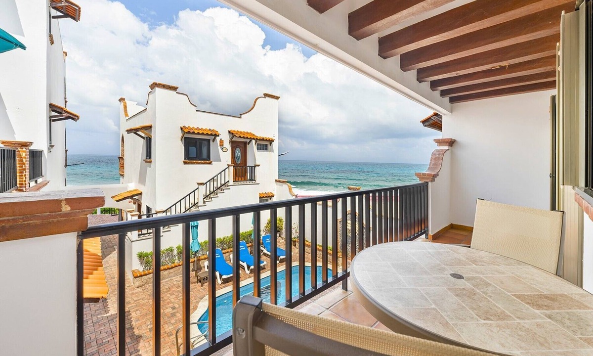 Centro - Supmza 001 Apartment | Ocean View Villa "Saltillo" with a/c and 2 pools, 5 min stroll to beach