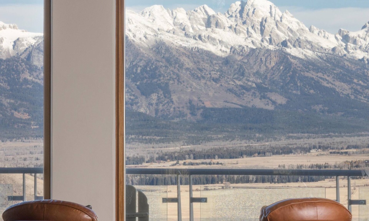 Spring Creek Ranch House | Outpost: Mountain View Escape