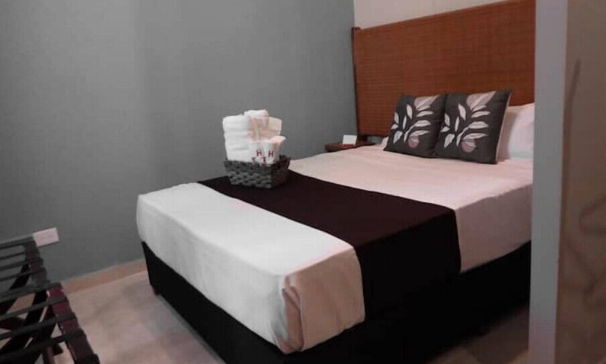 Downtown Cancun Apartment | Outstanding Loft AC, WiFi 60MB, Kitchen, Bathroomn