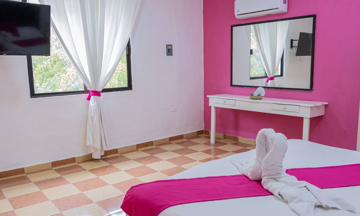 Chetumal Hotel | OYO Hotel Marías,Aeropuerto Internacional de Chetumal