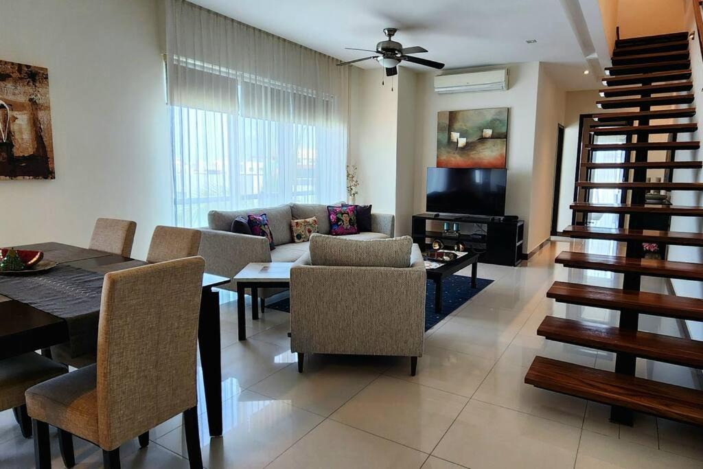 12th Street Apartment | Penthouse with private pool on 12 street