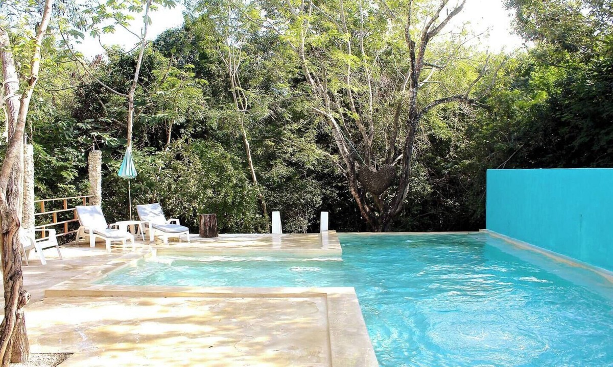 Akumal House | Poolside Suite -at- YOUR HAPPY PLACE!nn