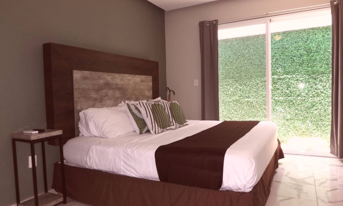 Downtown Cancun Apartment | Pretty Studio AC+Wi-Fi 60MB+Kitchen+bathroom
