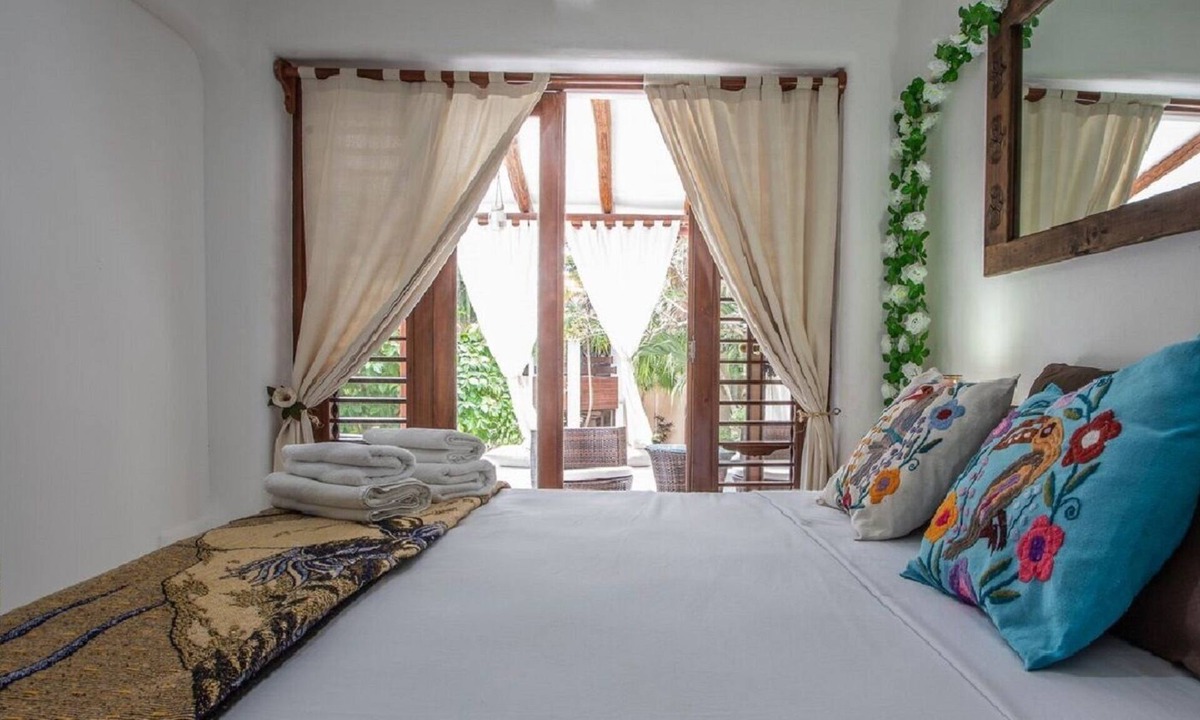 Playacar Fase I Villa | Private pool? We have it! Caribbean Sea very close? We have it too! Try us!