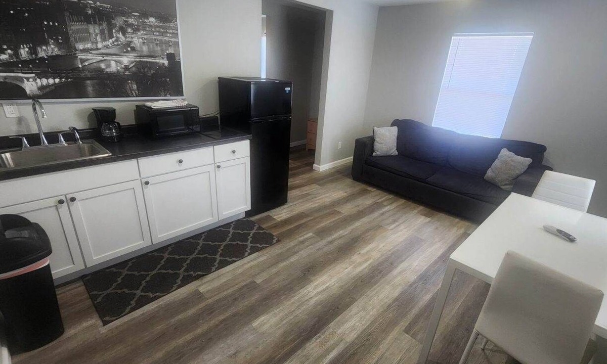 Lake Ozark Hotel | Rockwood Resort Motel