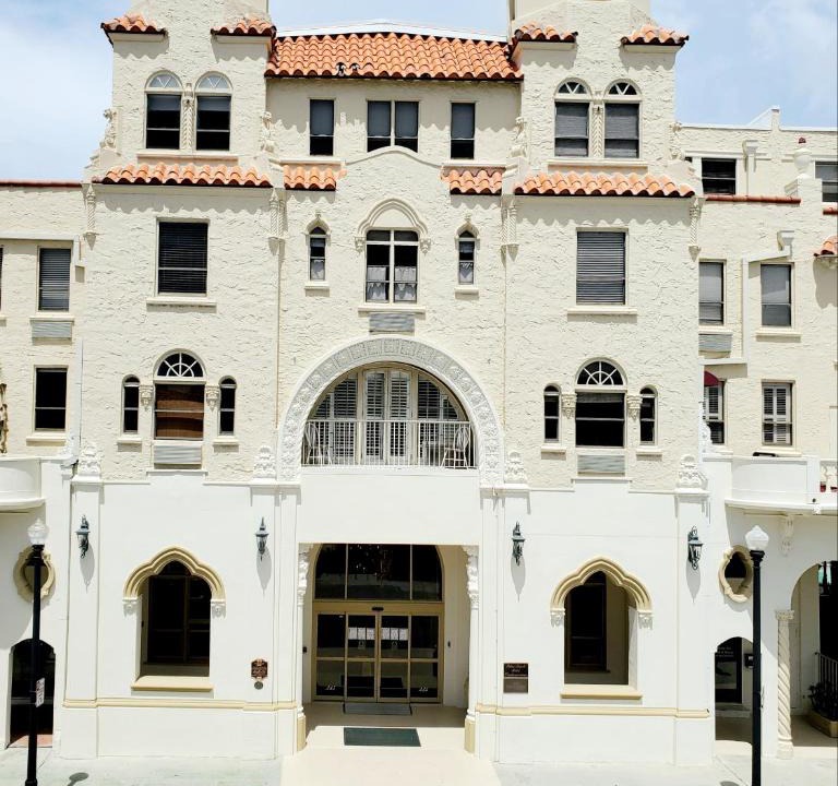 Palm Beach Apartment | Romantic Studio in the Heart of Palm Beach