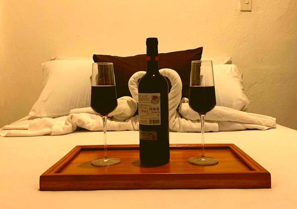 Downtown Cancun House | Room in Lodge - rooms the batey