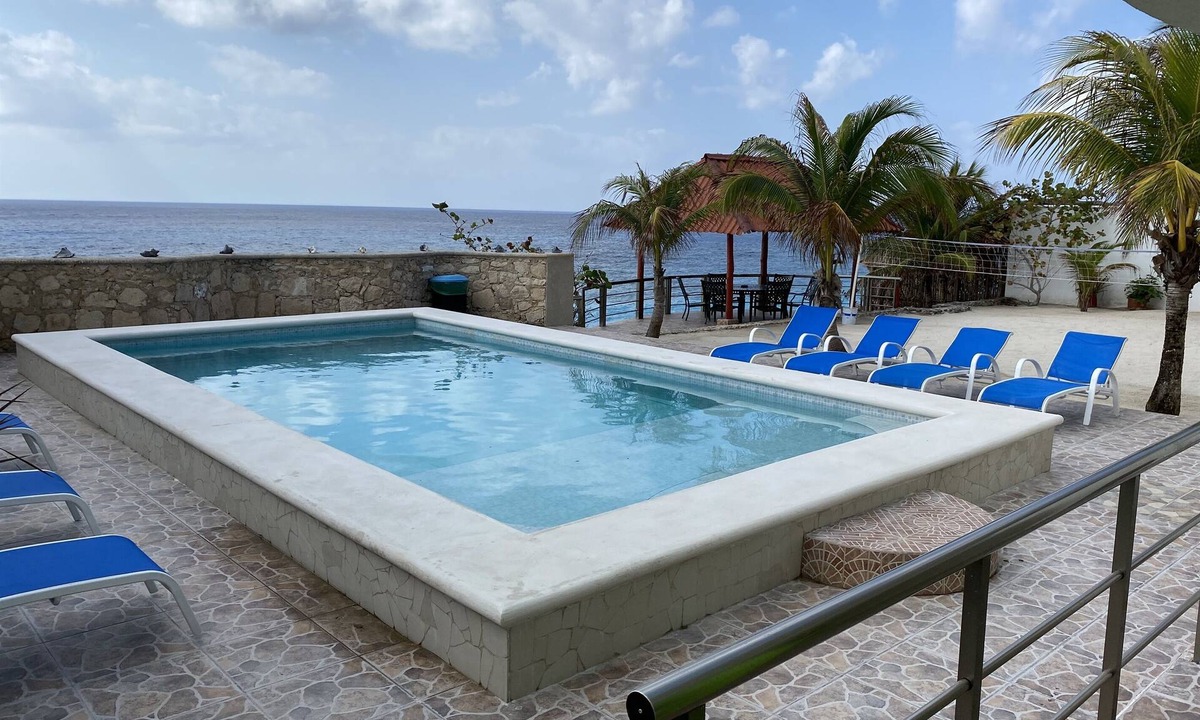 Zona Hotelera Norte House | Seaside Oasis, Large Ocean Facing Pool, Ocean View