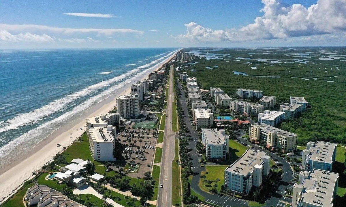 New Smyrna Beach Condo | Serenity Sands: Escape to the seaside resort of Oceanwalk in New Smyrna Beach