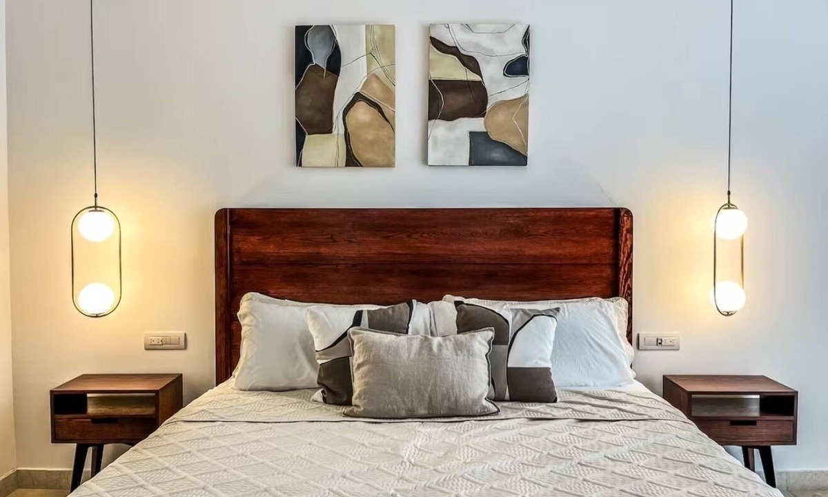 Downtown Apartment | Spacious Penthouse Condo with private roof top patio