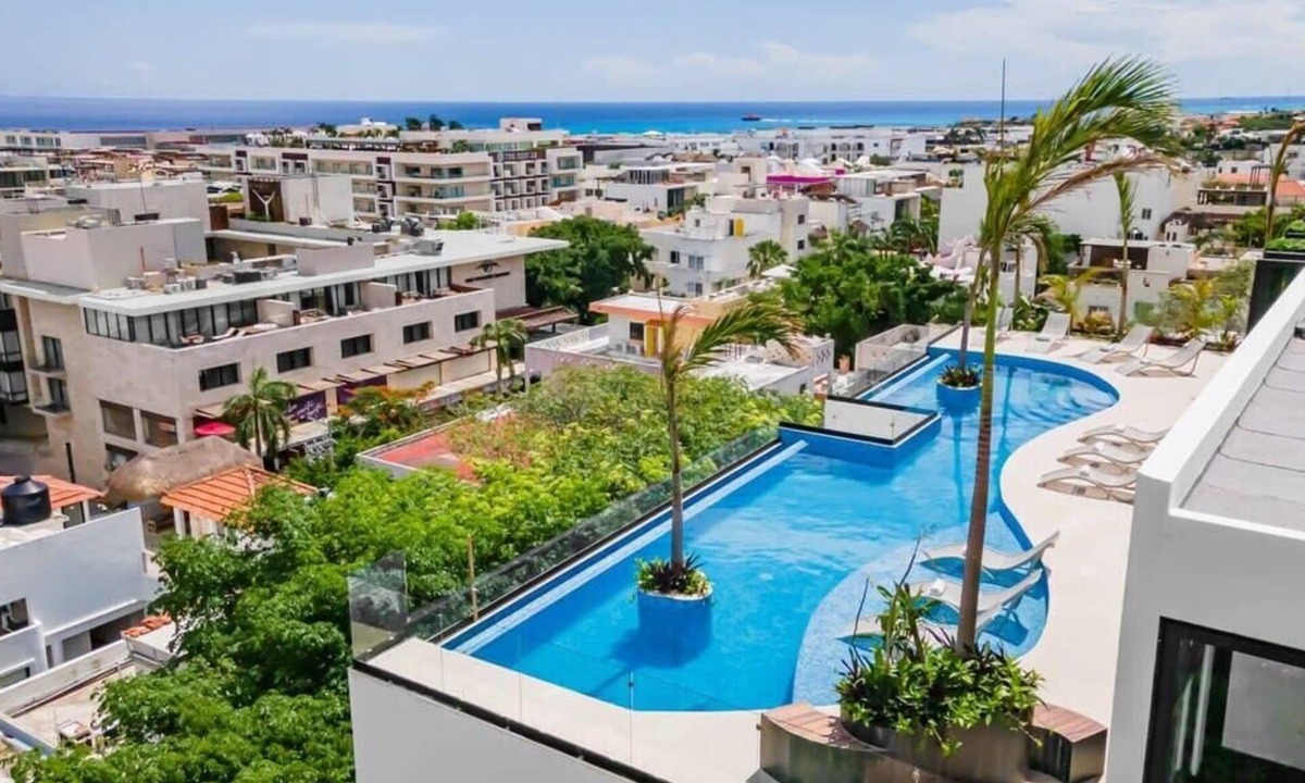 Gonzalo Guerrero Apartment | Studio Near 5th Ave, Infinity Roof Pool, Mini Gym!