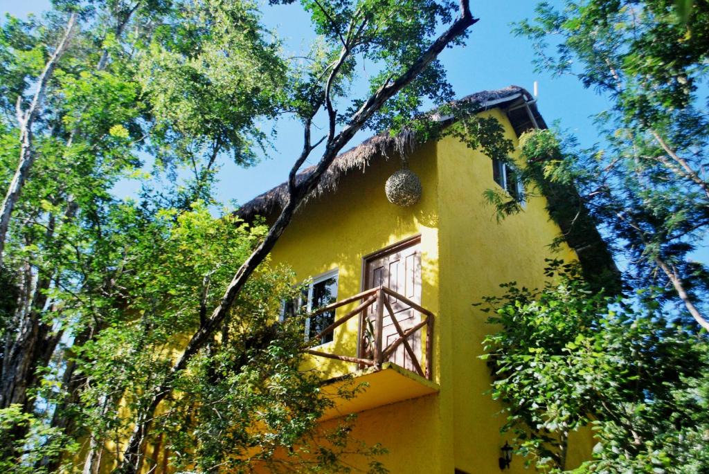 Francisco Uh May House | The Yellow House