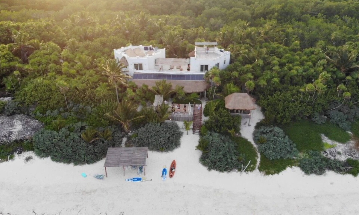 Chacchoben Villa | Tulum beachfront 20min from hotel zone Housekeeping-amazing food