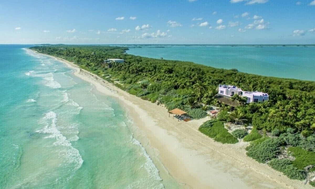 Playa Paraiso Villa | TULUM Beachfront 20min from hotel zone Housekeeping - amazing food