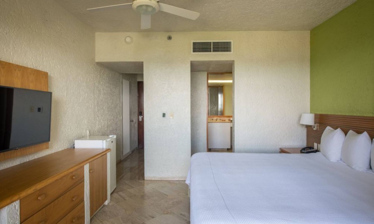 Zona Hotelera Hotel | Turquoise Haven Room