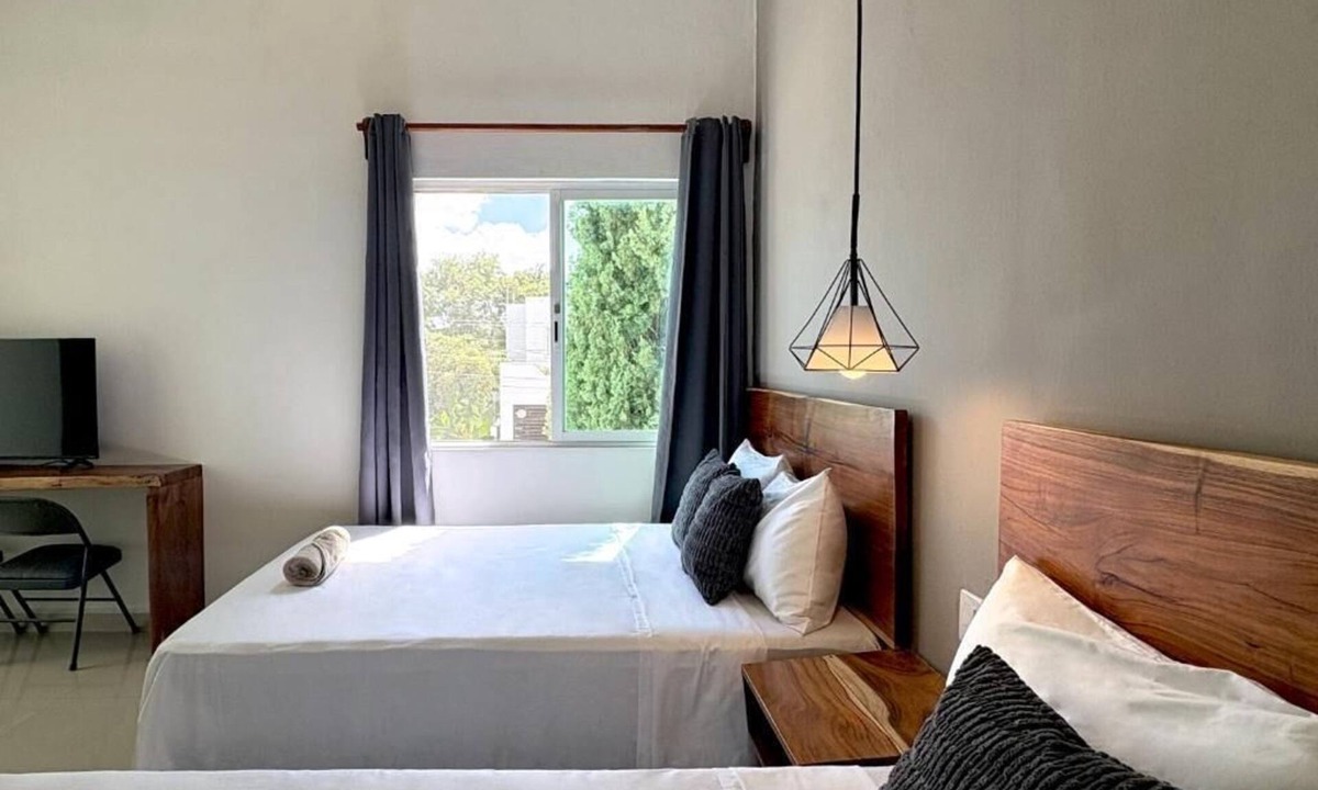 Merida Municipality House | Vica Mayan Guest House - By Aloja