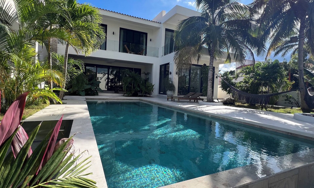 Puerto Aventuras Villa | Villa Marina nnNew Luxurious Waterfront villa