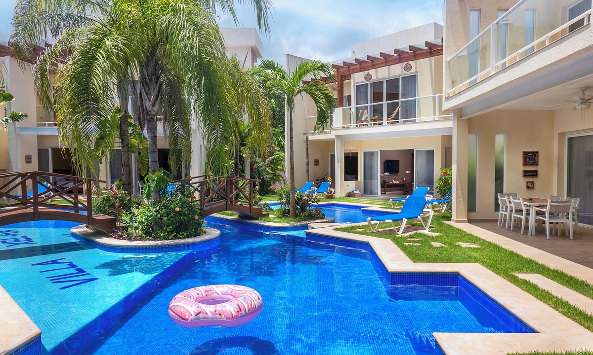 La Veleta Villa | Villa Xel Ha - Private Estate in Tulum for Groups & Families