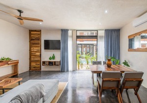 1-Bed Condo Kitchen Island Pool Views