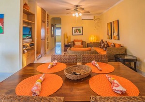102 m² Condo ∙ 2 bedrooms ∙ 6 guests