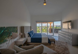 130 m² Condo ∙ 2 bedrooms ∙ 6 guests