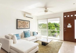 2 story PH 3B heated jacuzzi close beach
