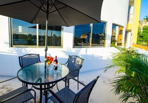 # 4 apartment with pool ::