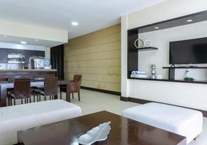Aldea Thai 305 condo
