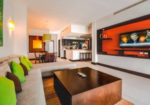 Aldea Thai Private pool penthouse with ocean view and huge terrace Beach access!