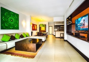 Aldea Thai Private pool penthouse with ocean view and huge terrace Beach access!