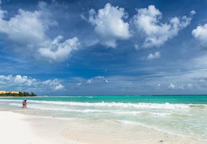 AMAZING PENTHOUSE WITH PRIVATE BEACH AND ROOFTOP WITH JACUZZI!!!