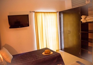 APARTMENT TOHOKU 4 PAX- PARKING FREE- 500Mtrs 5TA AV