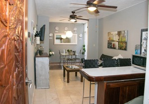 Beautiful condo a few steps from 5th avenue and Mamitas beach