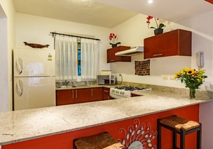 Casa Meridian - One Block to the beach and 5th Av - two bed rooms - WI-FI