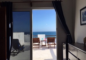 Casa Rosa - Beautiful Ocean Front Home - One Bedroom Penthouse Apartment