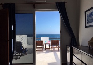 Casa Rosa - Beautiful Ocean Front Home - One Bedroom Penthouse Apartment