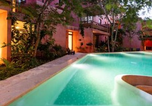 Chic Jungle 2 BR Condo by Happy Address
