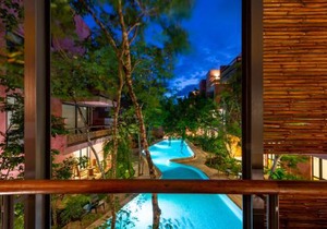 Chic Jungle 2 BR Condo by Happy Address